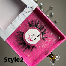 Load image into Gallery viewer, Minks LASHES
